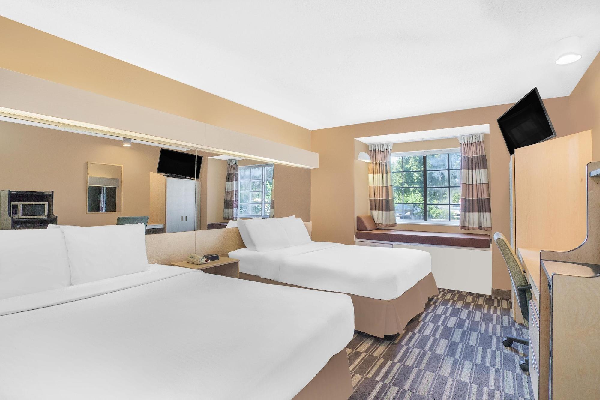 Microtel Inn And Suites - Солсбері Екстер'єр фото