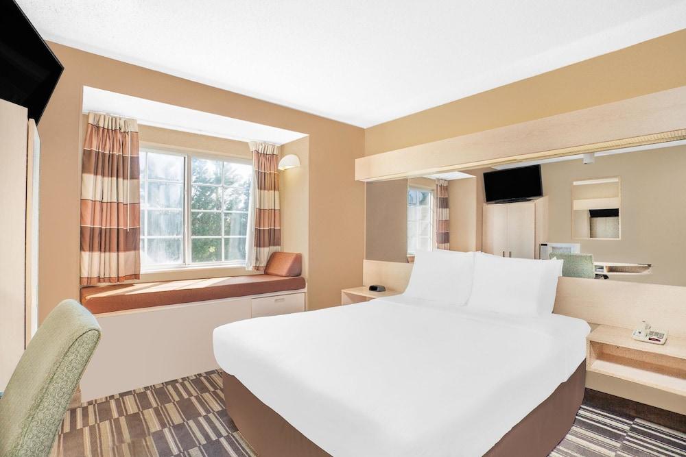 Microtel Inn And Suites - Солсбері Екстер'єр фото