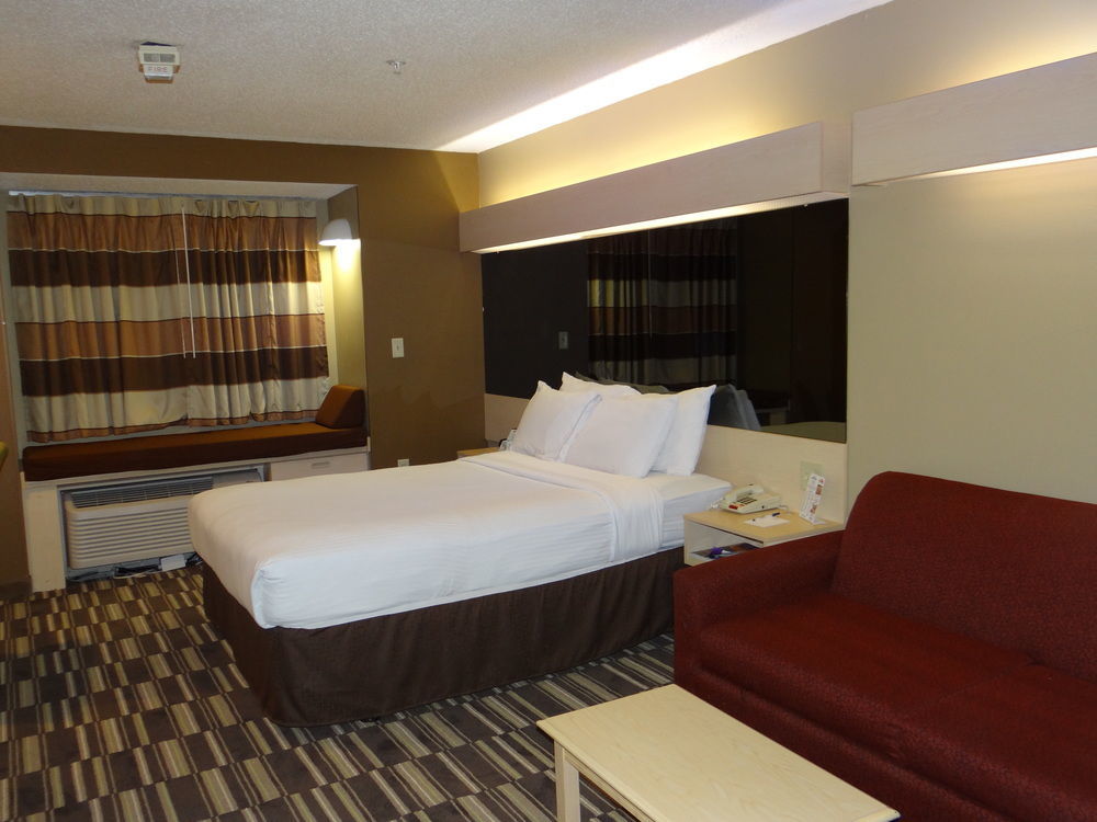 Microtel Inn And Suites - Солсбері Екстер'єр фото